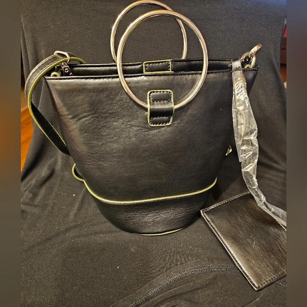 Bobbi Mini Bucket Bag in Black